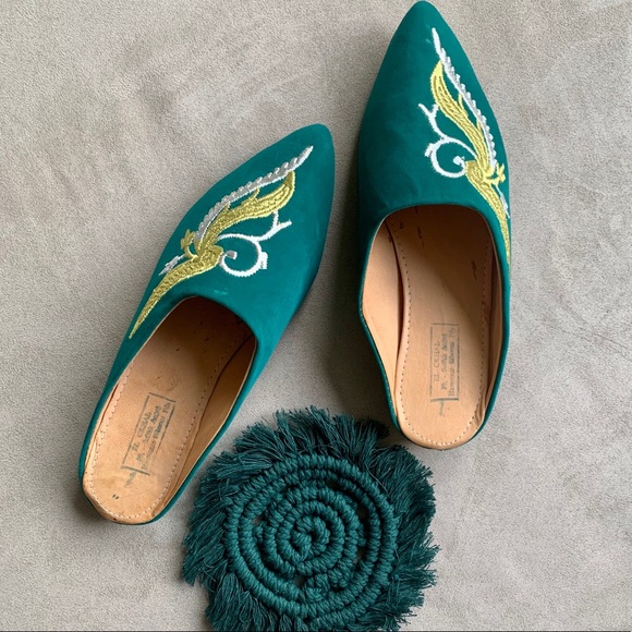Shoes - Green Moroccan velvet slipper